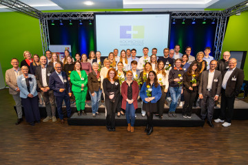 Verschiedene Bildeindrücke der Stipendienfeier der Hochschule Hamm-Lippstadt aus dem Jahr 2026
