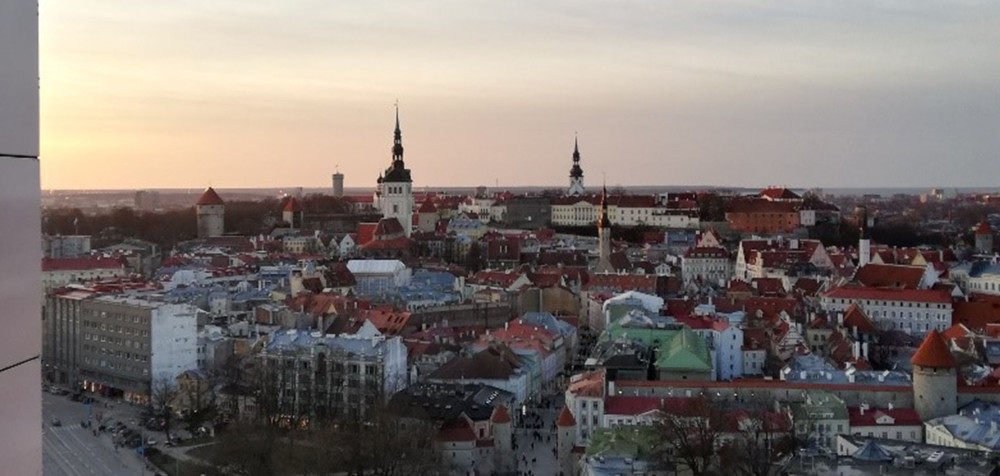 Blick auf die Altstadt von Tallinn, vom KGB Msueum im Viru Hotel aus