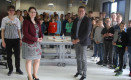 Simone Matzak, Prof. Dr.-Ing. Kira Kastell und Markus Schmidt beim 12. STARK-Roboterwettbewerb.