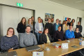 Beim AKAS-Treffen dabei: vorne sitzend v.l.n.r.:<br />
Julia Schmidt (Uni Münster), Johannes Friederich (Uni Münster), Susanne Steinke (Westfälische Hochschule), Dr. Uirassu Borges (Deutsche Sporthochschule Köln), David Peters (HS Niederrhein), Saskia Skonetzki (Ruhr-Uni Bochum); hinten stehend v.l.n.r.:<br />
Carolin Wagner (HSHL), Berit Kriech (HS Bonn-Rhein-Sieg), Marvin Schäfer (FH Südwestfalen), Dr. Barbara Jesse (Folkwang Universität der Künste), Dr. Silvi Mauermeister (Uni Paderborn), Katrin Kreiling