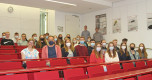 Schülerinnen und Schüler des Städtischen Gymnasiums Erwitte unter dem Motto "WNGonTour" am Campus Lippstadt der HSHL.