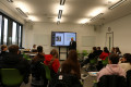Pro. Kleinkes gibt einen KI-Workshop