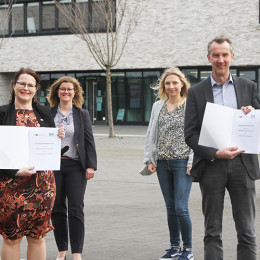 v.l. Antonius Bertels, Prof. Dr.-Ing. Kira Kastell, Prof. Dr. Sabine Hollmann, Monika Riepe, Klaus Grothe, Frank Groene