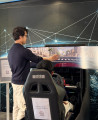 Teilnehmende der Summer School Embedded Systems Engineering am Simulator im...